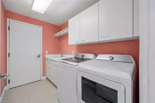 455 Cove Tower Dr, Naples, FL 34110 - Photo 26