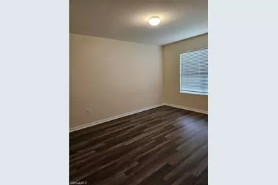 10517 Canal Brook Ln, Lehigh Acres, FL 33936 - Photo 6