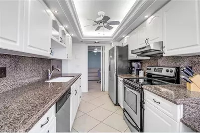 3420 Gulf Shore Blvd N #31, Naples, FL 34103 - Photo 6