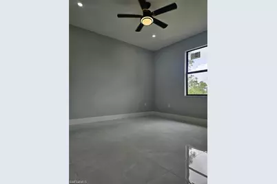 386 Bell Blvd S, Lehigh Acres, FL 33974 - Photo 8