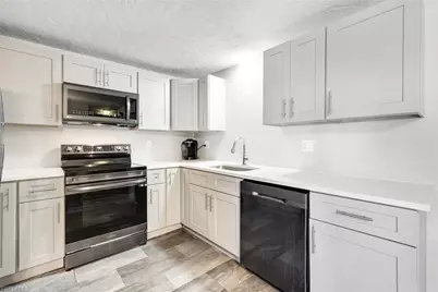 108 Powell Creek Cir, North Fort Myers, FL 33917 - Photo 6