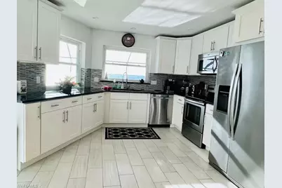 3111 SE 22nd Pl, Cape Coral, FL 33904 - Photo 16