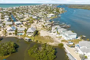 390 Seminole Way, Fort Myers Beach, FL 33931 - Photo 8