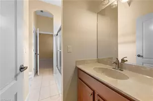 2628 Fairmont Cove Ct, Cape Coral, FL 33991 - Photo 30