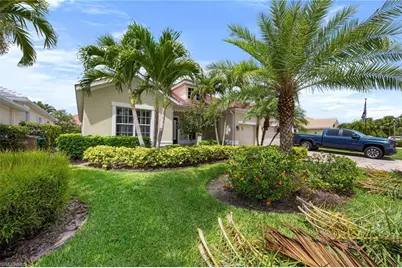 2628 Fairmont Cove Ct, Cape Coral, FL 33991 - Photo 4