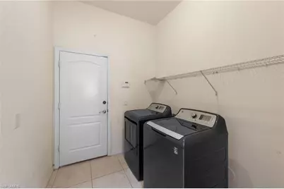 2628 Fairmont Cove Ct, Cape Coral, FL 33991 - Photo 36