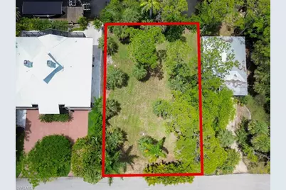 1675 Avion Pl, Naples, FL 34104 - Photo 2