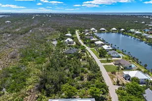 554 Lake Murex Cir, Sanibel, FL 33957 - Photo 10