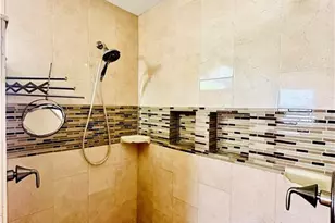 914 Avery St E, Lehigh Acres, FL 33974 - Photo 16