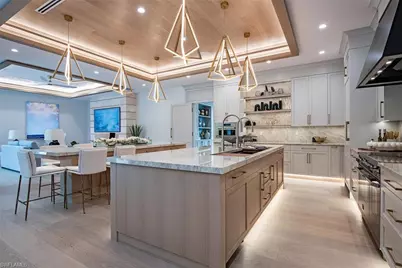 655 Parkview Ln, Naples, FL 34103 - Photo 1