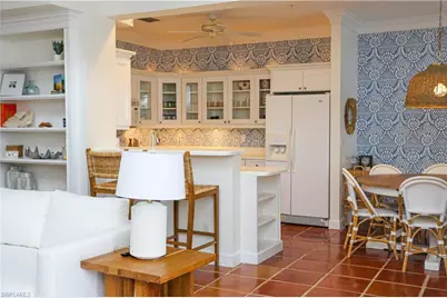 1136 6th St S #5, Naples, FL 34102 - Photo 4