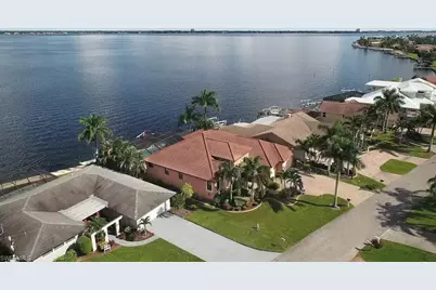 3115 SE 22nd Pl, Cape Coral, FL 33904 - Photo 8
