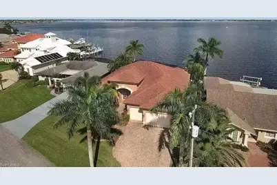 3115 SE 22nd Pl, Cape Coral, FL 33904 - Photo 6