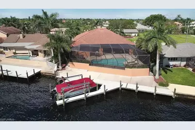 3115 SE 22nd Pl, Cape Coral, FL 33904 - Photo 4