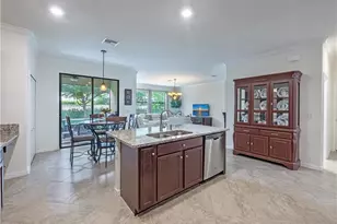 9425 Glenforest Dr, Naples, FL 34120 - Photo 10