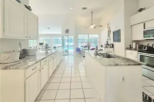 6708 Sloane Pl, Naples, FL 34104 - Photo 6