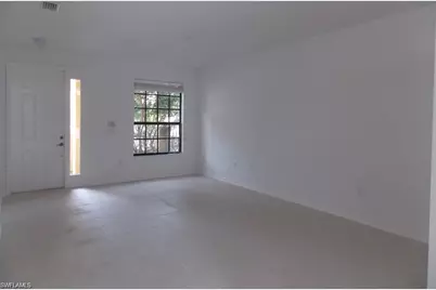 7376 Bristol Cir, Naples, FL 34120 - Photo 6