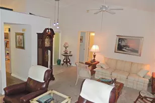 902 McGregor Park Cir, Fort Myers, FL 33908 - Photo 8