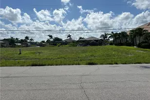 4013 SW 11th Ave, Cape Coral, FL 33914 - Photo 2