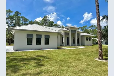 5174 Sycamore Dr, Naples, FL 34119 - Photo 6