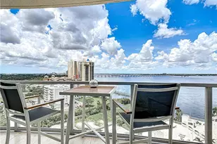 3000 Oasis Grand Blvd, Fort Myers, FL 33916 - Photo 16