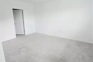 20111 Caroline Crk Pl, Lehigh Acres, FL 33974 - Photo 8