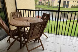 559 Beachwalk Cir, Naples, FL 34108 - Photo 4