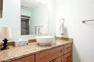 559 Beachwalk Cir, Naples, FL 34108 - Photo 24