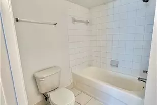 1260 Wildwood Lakes Blvd, Naples, FL 34104 - Photo 12