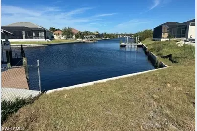 2300 NW 38th Pl, Cape Coral, FL 33993 - Photo 4