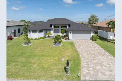 2502 SW 17th Ave, Cape Coral, FL 33914 - Photo 2