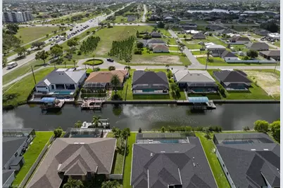 2502 SW 17th Ave, Cape Coral, FL 33914 - Photo 8