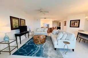 425 Cove Tower Dr, Naples, FL 34110 - Photo 10