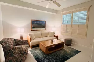 425 Cove Tower Dr, Naples, FL 34110 - Photo 8