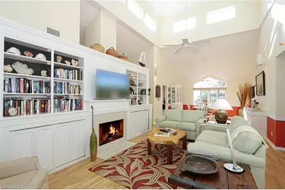 640 2nd St S #2, Naples, FL 34102 - Photo 2