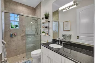 709 Teal Ct, Naples, FL 34108 - Photo 18