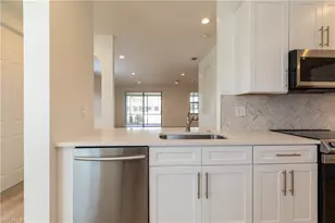 15618 Summit Pl Cir, Naples, FL 34119 - Photo 4