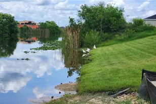 1818 NE 1st Pl, Cape Coral, FL 33909 - Photo 10