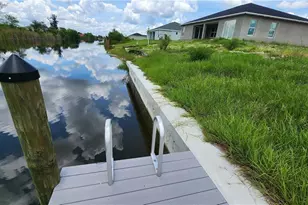 1818 NE 1st Pl, Cape Coral, FL 33909 - Photo 18