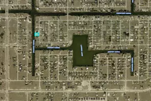 1818 NE 1st Pl, Cape Coral, FL 33909 - Photo 4