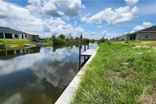 1818 NE 1st Pl, Cape Coral, FL 33909 - Photo 2