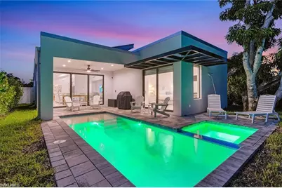 678 95th Ave N, Naples, FL 34108 - Photo 4