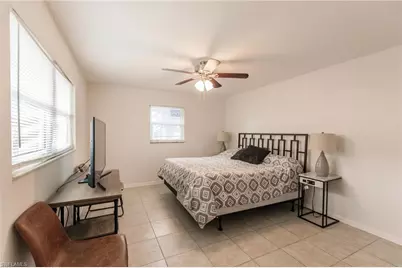 3042 SW 10th Pl, Cape Coral, FL 33914 - Photo 16