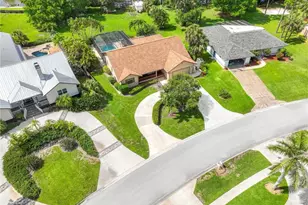 116 Sharwood Dr, Naples, FL 34110 - Photo 4