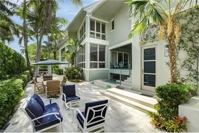 12 6th St S, Naples, FL 34102 - Photo 6