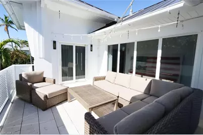 675 2nd St S, Naples, FL 34102 - Photo 24