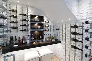 675 2nd St S, Naples, FL 34102 - Photo 4