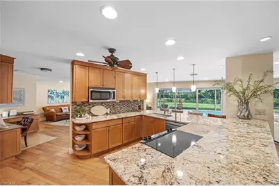 675 Harbour Dr, Naples, FL 34103 - Photo 14