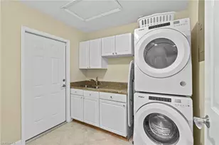 675 Harbour Dr, Naples, FL 34103 - Photo 26