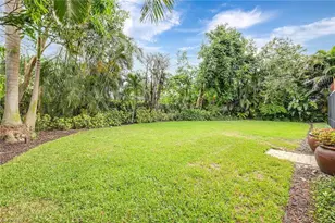 675 Harbour Dr, Naples, FL 34103 - Photo 32